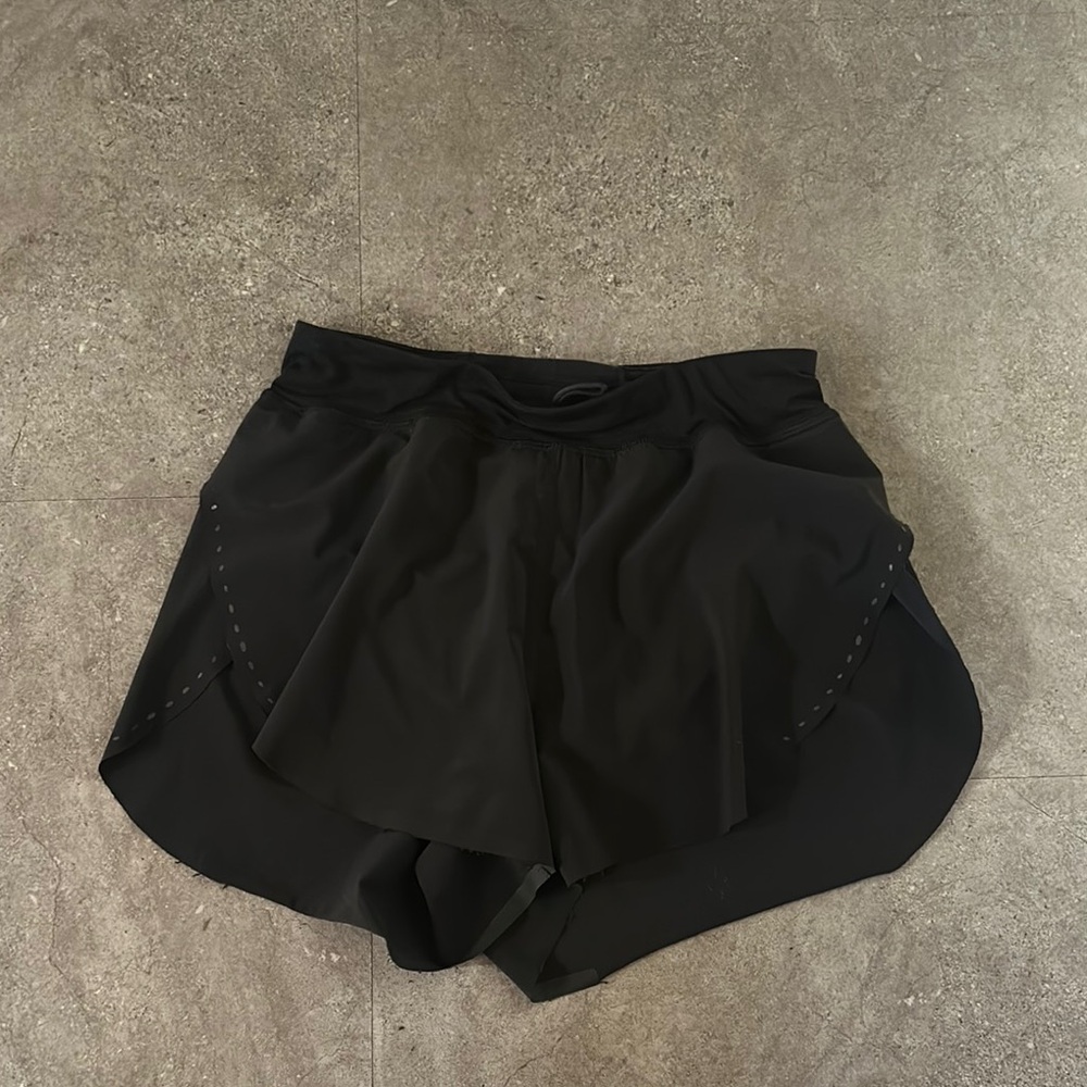 Fast and free shorts size 4